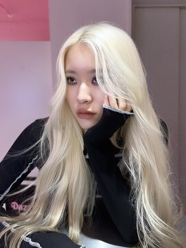 ダズリングディア(Dazzling Deer) ブロンド/抜きっぱなしブロンド/ハイトーン/リタッチブリーチ