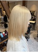 ブロンドヘアー×抜きっぱなし×金髪