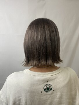 サラ 新宮店(SARA) シルバーグレー/外ハネボブ