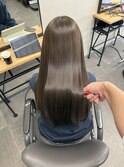 美髪ストレート　ダークブラウンロングスタイル