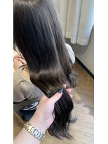 リジー(Litzy)&nbsp;艶髪グレージュ／嶋田　綺星