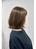 毛先だけ遊ぶナチュラルボブ