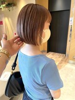 カミエ(kamie) ミルクティーベージュのツヤボブ × 上質なケア