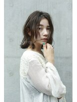 クラン(clan)&nbsp;clan<アッシュカラー小顔斜めバング　重軽ウェーブ＞