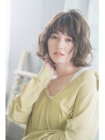 ヴァンクシー バイ ルナ(VANKCY by Luna)&nbsp;ひし形シルエット グレージュ 20代 30代 大人かわいい ボブ 簡単