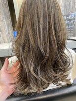 ヘアステージアミカル ハイライトカラー