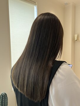 メイン(『　　』main) オリーブベージュ