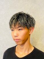 アストロ(ASTRO)&nbsp;メッシュハイライトスパイラルパーマツイストパーマツーブロック