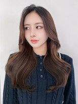 アルバム 新宿(ALBUM SHINJUKU) ロングくびれヘア顔周りレイヤー韓国ヘアおくれ毛_F30625