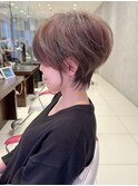 earthショートレイヤーボブミルクティー丸みショートボブ