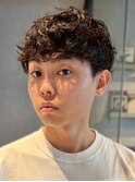マッシュショート 束感 スパイラルパーマ 眉毛カット 20代 10代