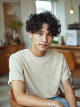 ラファンジュ ヘアー(Rohange hair) ツイストフェザーパーマ/ルーズパーマ/カーリーへア/20代/30代