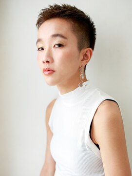 ラフィス ヘアー ロッサ 茨木店(La fith hair rosa) 【La fith】 アッシュベージュ×刈り上げショート