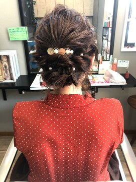 デイジー(Daisy) 透明感が出るふんわりアレンジ