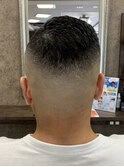 スキンフェード/ハードパート/七三分け　<理容室>