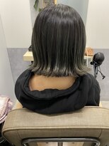 フレームプラス 御堂筋難波店(FRAME +)&nbsp;ぷつっと外はねボブ×透け感◎オリーブカラー