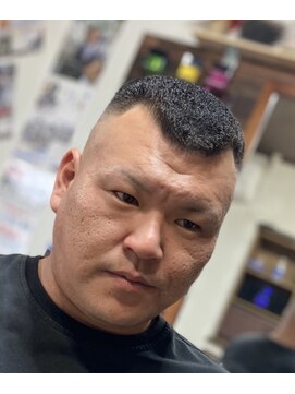 ピシャッとニ代目銀二郎 二グロパーマ【広島/理容室/古民家バーバー二代目銀二郎】