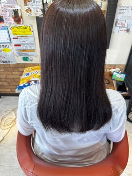 ヘアスタジオブービー 黒髪くびれカット