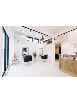 程よい距離感で居心地の良い空間。丁寧なカウンセリングと高い技術で、あなたのなりたいを叶えます◎