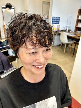 スレッド(SRED) ショートパーマスタイル