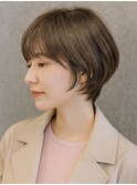 フェイスレイヤーショートヘアアッシュ透明感トレンド襟足