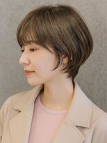 ビューティースペースラルジュヘアー(Beauty Space Large hair)&nbsp;フェイスレイヤーショートヘアアッシュ透明感トレンド襟足