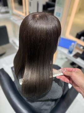 エアー 大阪(AIR) 【AIR大阪】山内理　明るい白髪染め