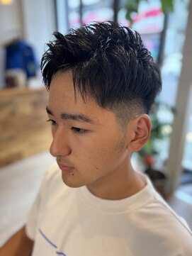 フリー(Free) アップバングヘア【平塚・秦野・二宮・小田原・茅ヶ崎】