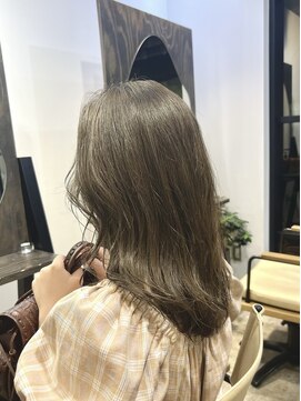 ノーム(norm) 透け感抜群カーキグレージュ♪