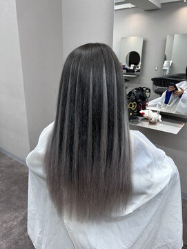 エミーバイモアムー(Emmie byMoremuu) 【MEI】エクステグラデーション