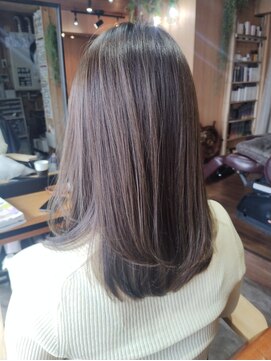 ローカス 花小金井南口店(LOCUS) ☆　イルミナカラーで艶感ベージュ　☆
