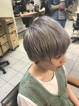 ペネロープ(Penelope) ハイトーンカラー