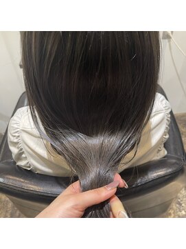 ニール(Neale.) グレー