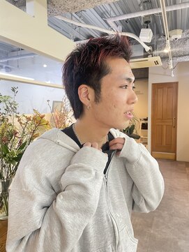 ガレージ バイ グリーン 原宿 表参道(Garage by green) 【COMOMO】スパイキーショート×レッドカラー