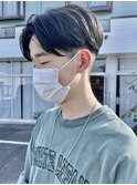 スーツ短髪ツーブロック束感モテる黒髪ニュアンスパーマ