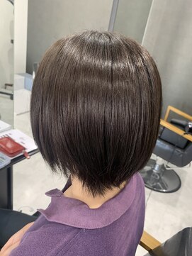 ディティール(Detail) 伸ばしかけ×ショートボブ