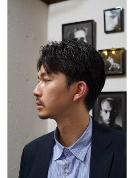 グランクラブ(GRANCLUB) カット　パーマ　フェード　シェービング　ヘッドスパ