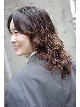 スノッブエンバンプ(snob enVAmp) レイヤーパーマ