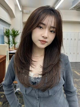 ガーランドギンザ(Garland Ginza) ロングレイヤーシースルーバング顔周りグレージュ