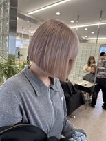 サンク 原宿 表参道(cinq)&nbsp;顎ラインボブミルクティーグレージュケアブリーチワイドバング