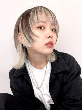 ジーナリア(Xena ria) プレイングカラー/ホワイトブロンド/チャコールグレー★122