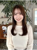 シースルーバングレイヤーカット顔まわりミディアムレイヤー