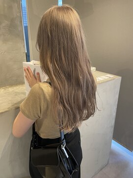 ティティアンバイイザ(titian by IZA) ミルクティーベージュ★