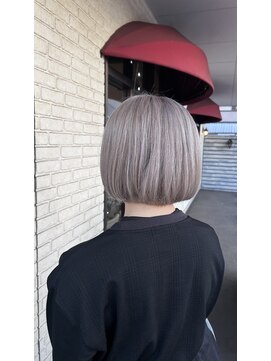 ヴィアンカ(Vianca) ホワイトベージュ×髪質改善カラー