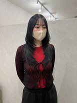 シェミール(CHEMIR)&nbsp;レイヤーカット×ブルーブラック【髪質改善】