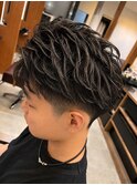 束感際立つメンズハイライト
