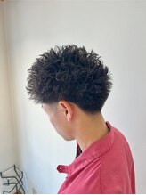シエル ドゥ サワ(ciel de SAWA)&nbsp;スパイキーショート×ピンパーマ×テーパー