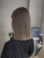 ジゼル 小倉(GiseL) バレイヤージュ/切りっぱなし