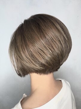 ネウィ 川崎(newi) クールショート×アッシュベージュ