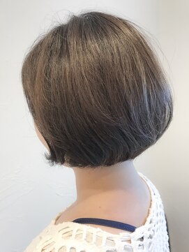 ウィロー(WILLOW) 【WILLOW】シンプルでバランスのいいボブ(井下貴史)